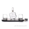 Novo design garrafas de vidro de dedo médio para uísque